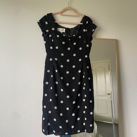 Evan Picone Dresses & Skirts - Vintage‎ 80s / 90s Dainty Polka Dot Picnic Day Dress